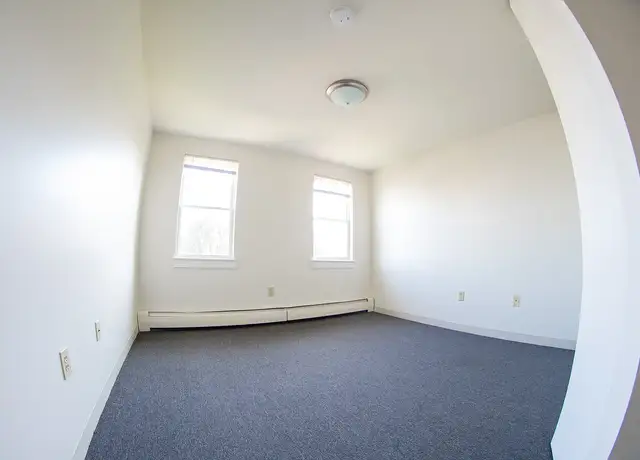 Photo of 59 John H Chafee Blvd, Newport, RI 02840