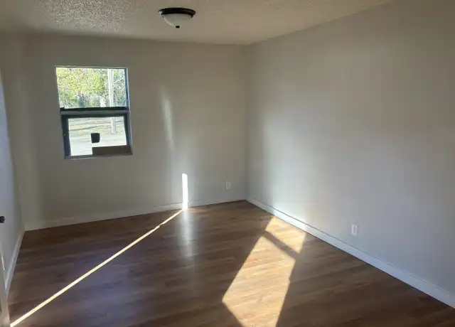 Property at 206 S Martin Luther King Blvd Unit 1, Vian, OK, 74962, 1 bed, 1 bath, [object Object]