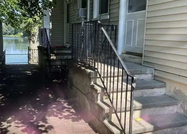 Property at 44 Grasmere Ave, Fairfield, CT, 06824, 2 beds, 2 baths, [object Object]