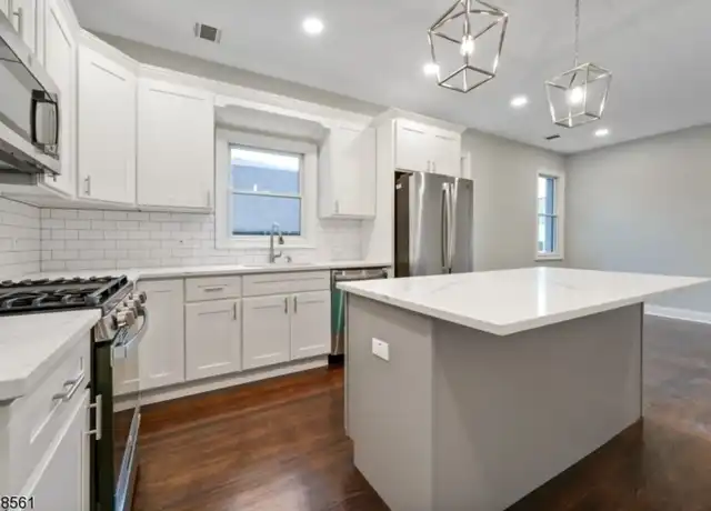 Property at 31-33 Carmer Ave, Belleville, NJ, 07109, 2 beds, 1 bath, [object Object]