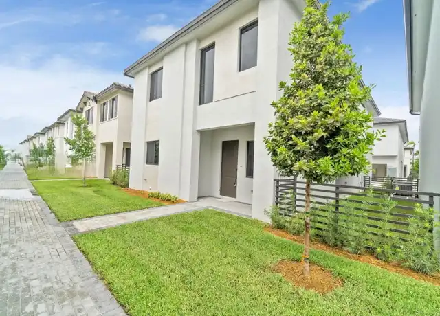 Property at 4330 NW 80th Ct, Doral, FL, 33166, 4 beds, 3.5 baths, [object Object]