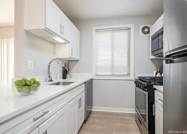 Photo of 7400 Parkwood Ct, Falls Church, VA 22042