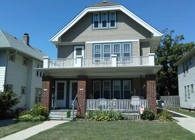 Property at 1900 E Jarvis St Unit UPPER, Shorewood, WI, 53211, 2 beds, 1 bath, [object Object]
