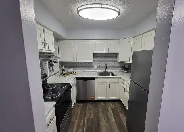 Property at The Aura - 3035 W 39th St, Indianapolis, IN, 46228, 1-2 bed, 1-2 bath, [object Object]