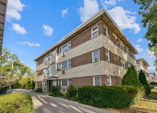 Property at 314 Beach Ave Unit 1C, La Grange Park, IL, 60526, 2 beds, 1 bath, [object Object]