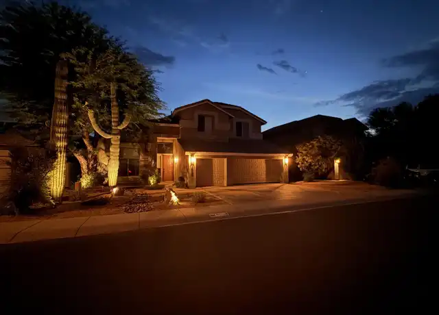 Property at 4564 E Chisum Trl, Phoenix, AZ, 85050, 5 beds, 3 baths, [object Object]