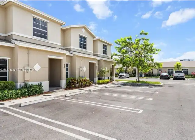 Property at 533 NE 5th Pl, Florida City, FL, 33034, 3 beds, 2.5 baths, [object Object]