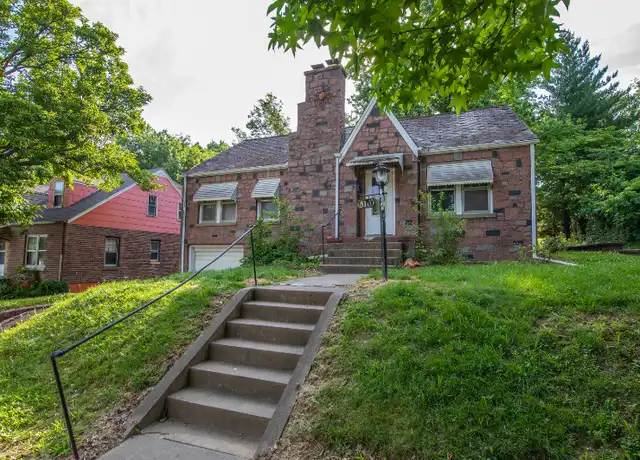 Property at 810 Illinois St, Cape Girardeau, MO, 63701, 4 beds, 2 baths, [object Object]