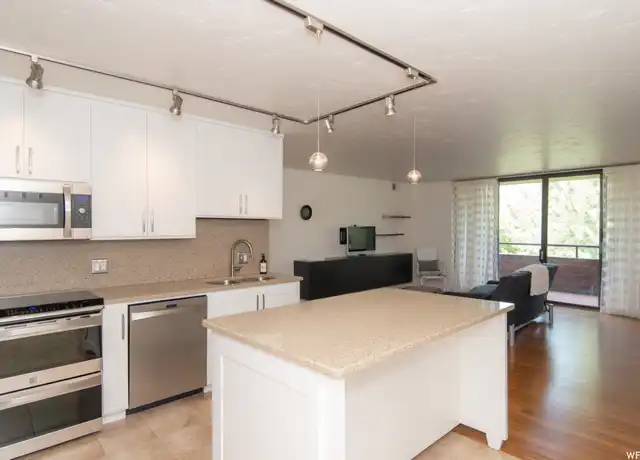 Property at 115 S 1100 E #512, Salt Lake City, UT, 84102, 2 beds, 2 baths, [object Object]
