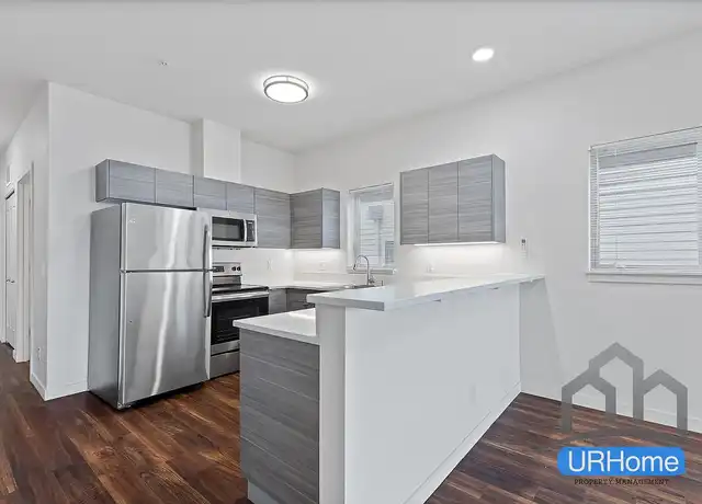 Property at Hollywood 12 - 1728 NE 45th Ave, Portland, OR, 97213, 2 beds, 1 bath, [object Object]