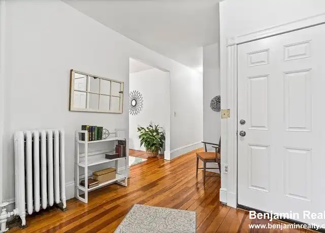 Property at 7 Washburn Ter Unit 2, Brookline, MA, 02446, 4 beds, 1.5 baths, [object Object]