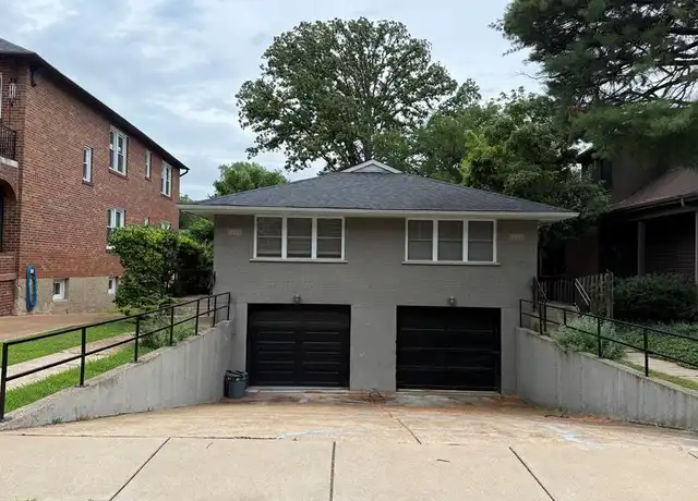 Property at 1112 Moorlands Dr, Saint Louis, MO, 63117, 2 beds, 1 bath, [object Object]