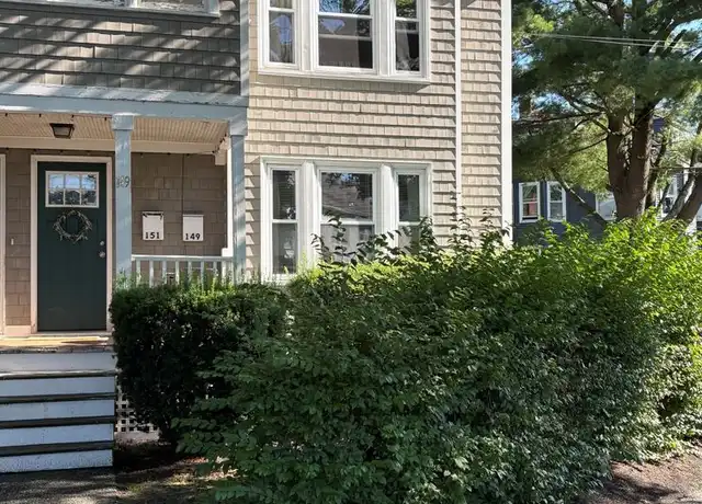 Property at 149 Noyes St, Portland, ME, 04103, 2 beds, 1 bath, [object Object]