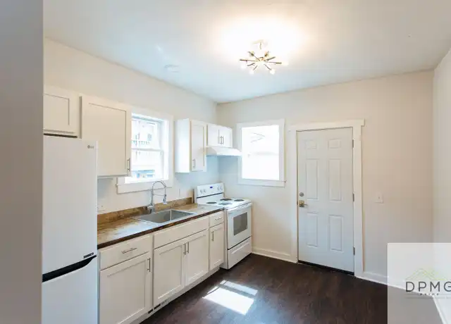 Property at 322 E Hillsdale St Unit 1, Lansing, MI, 48933, 2 beds, 1 bath, [object Object]