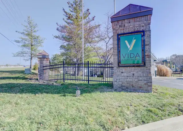 Property at Vida Apartments - 1360 Park Ashwood Dr, Saint Charles, MO, 63304, 2 beds, 2 baths, [object Object]