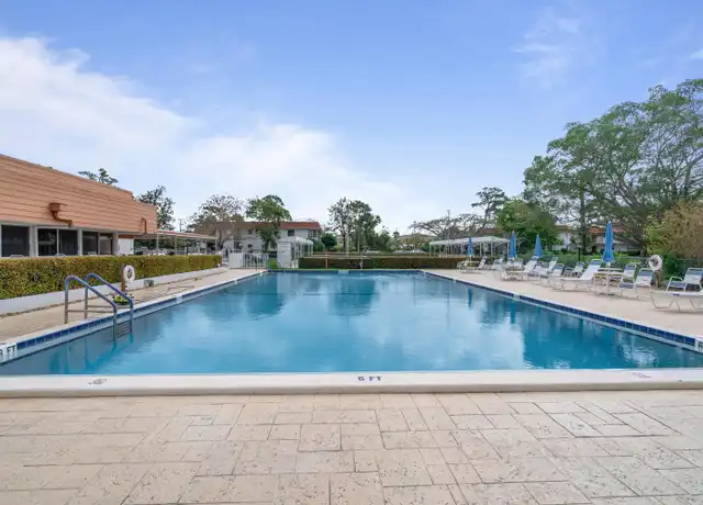 Property at 2600 SE Ocean Blvd Unit Z6, Stuart, FL, 34996, 2 beds, 2 baths, [object Object]