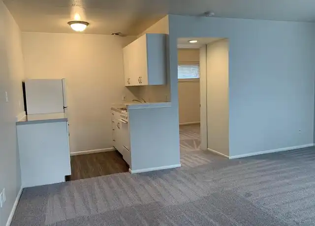 Property at 5656 Fauntleroy Way SW Unit 6, Seattle, WA, 98136, 1 bed, 1 bath, [object Object]