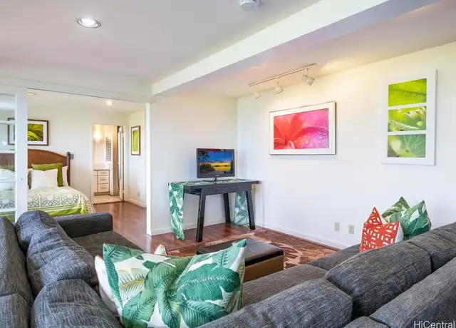 Property at 4020 Lurline Dr, Honolulu, HI, 96816, 1 bed, 1 bath, [object Object]