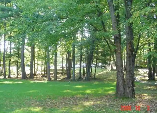 Property at Oakwoods Apartments - 115 N Main St, Bellingham, MA, 02019, 1-2 bed, 1 bath, Contact for Price