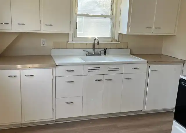 Property at 29 Rockrimmon Rd Unit 2R, Worcester, MA, 01602, 1 bed, 1 bath, [object Object]