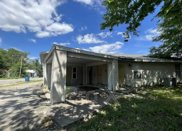Property at 901 S Sergeant Ave, Joplin, MO, 64801, 3 beds, 2 baths, [object Object]