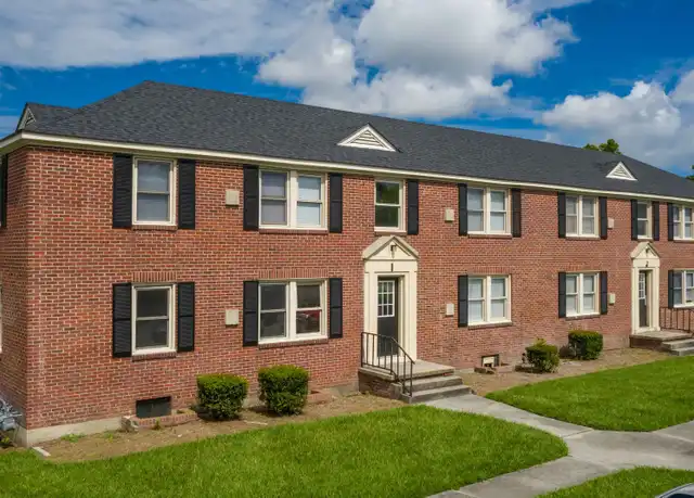 Property at Bearfoot Landing Apartments - 1352 Trent Blvd, New Bern, NC, 28560, 1-2 bed, 1 bath, [object Object]