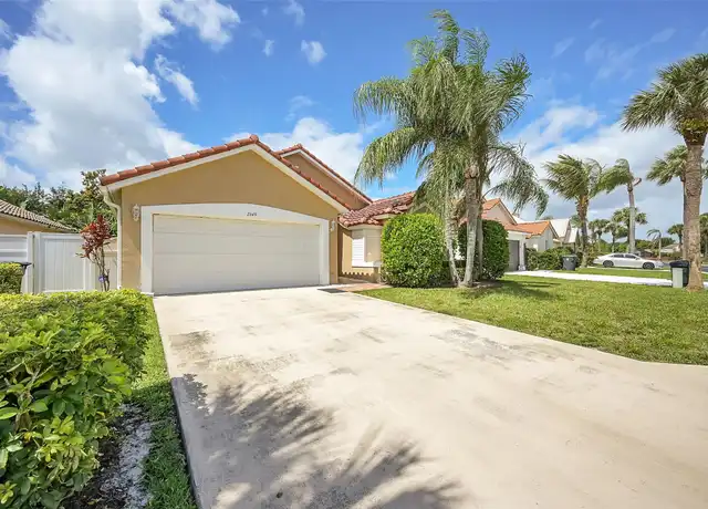 Property at 2649 Fairway Cove Ct, Wellington, FL, 33414, 3 beds, 2 baths, [object Object]