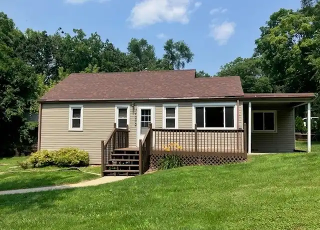 Property at 34000 White Oak Dr, Burlington, WI, 53105, 3 beds, 1 bath, [object Object]