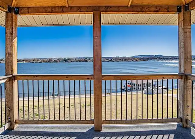 Property at 105 W Doyle St Unit 17, Granbury, TX, 76048, 2 beds, 1 bath, [object Object]