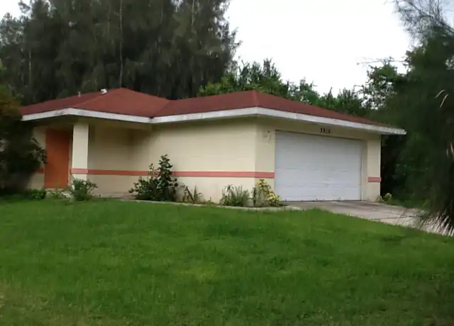 Property at 3510 36th Ave E, Palmetto, FL, 34221, 3 beds, 2 baths, [object Object]
