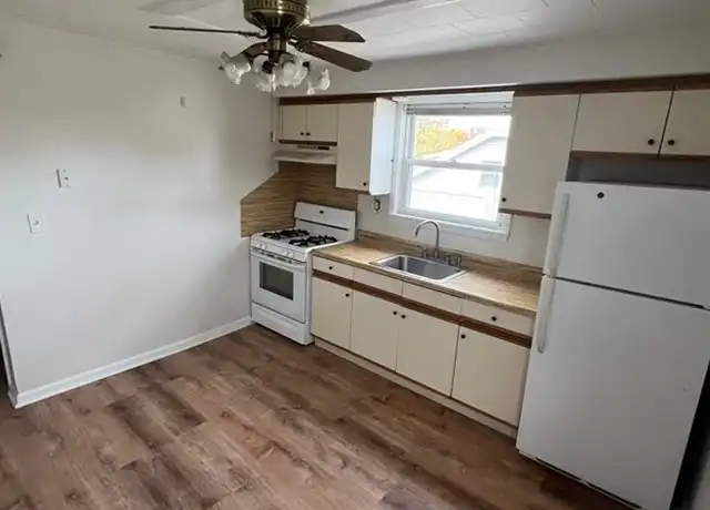 Property at 135 S Main St Unit 2, Lodi, NJ, 07644, 1 bed, 1 bath, [object Object]