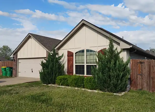 Property at 320 Jack Perry Dr, Centerton, AR, 72719, 3 beds, 2 baths, [object Object]