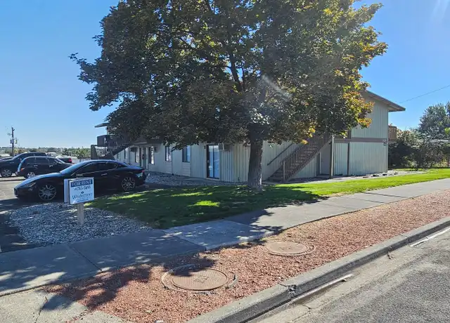 Property at 523 W Crest Dr Unit 52302, Moses Lake, WA, 98837, 1 bed, 1 bath, [object Object]