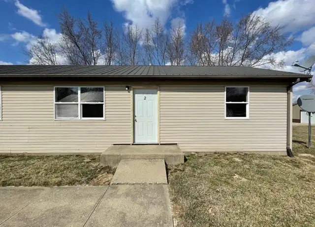 Property at 660 Water St, Hillsboro, IN, 47949, 2 beds, 1 bath, [object Object]