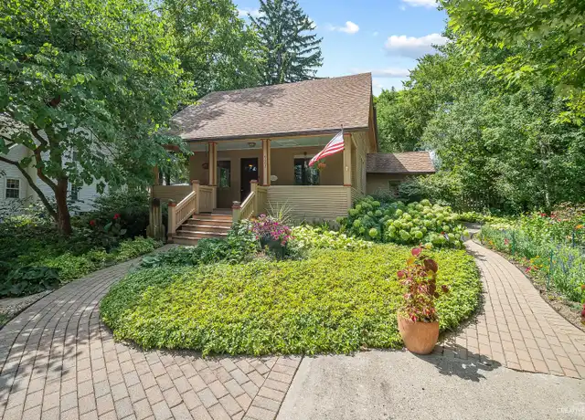 Property at 923 Ash St, Saint Charles, IL, 60174, 3 beds, 3.5 baths, [object Object]
