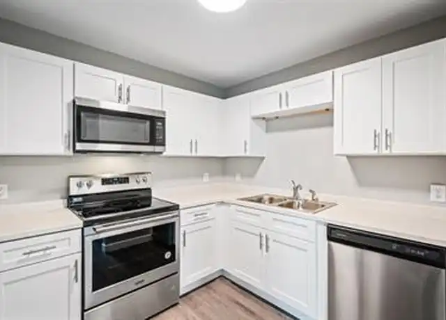 Property at 818 Saraland Blvd S, Saraland, AL, 36571, 2 beds, 1 bath, [object Object]