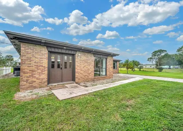 Property at 1803 E Easy St, Fort Pierce, FL, 34982, 3 beds, 2 baths, [object Object]