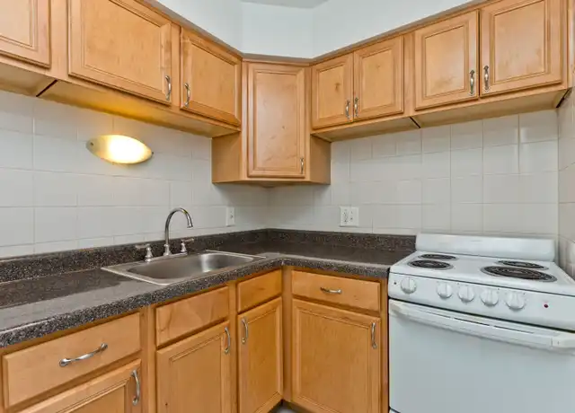 Property at 1022 W Catalpa Ave Unit 408, Chicago, IL, 60640, 0 beds, 1 bath, [object Object]