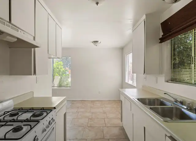Property at Twin Palms Villas Apartments - 495 E Twin Palms Dr, Palm Springs, CA, 92264, 1 bed, 1 bath, [object Object]