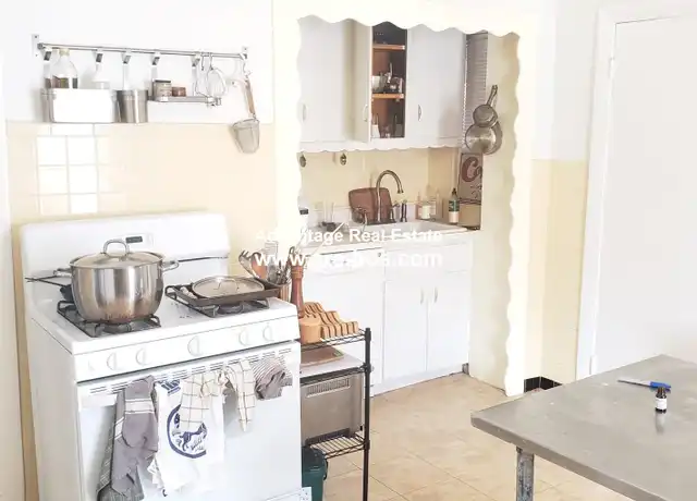Property at 15 Harding St Unit 3, Cambridge, MA, 02141, 2 beds, 1 bath, [object Object]