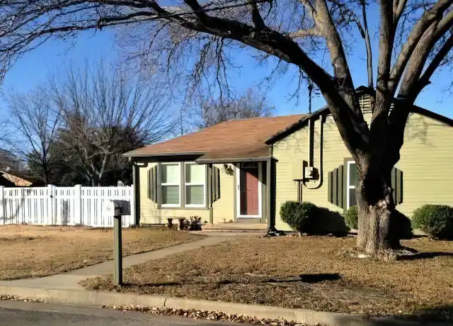 Property at 907 Church St, Sanger, TX, 76266, 2 beds, 1 bath, [object Object]