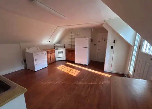 Property at 73 Church St Apt 2, Lebanon, NH, 03766, 2 beds, 1 bath, [object Object]