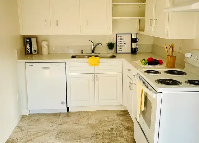 Photo of 23910 Ladeene Ave, Torrance, CA 90505