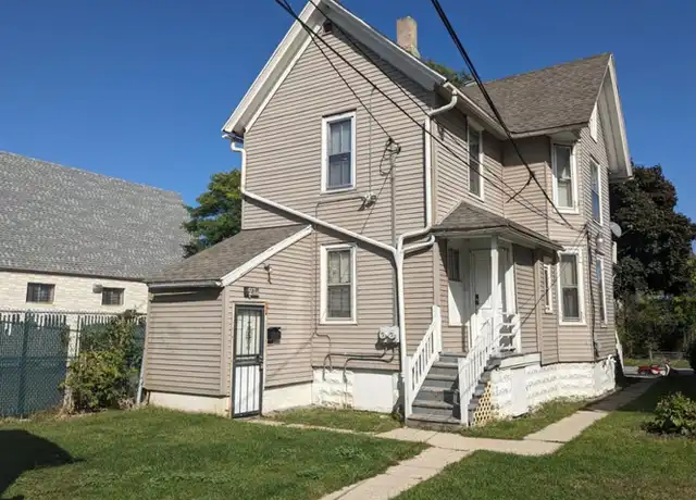 Property at 2557 N 8th St Unit 2557 Upper, Milwaukee, WI, 53206, 2 beds, 1 bath, [object Object]