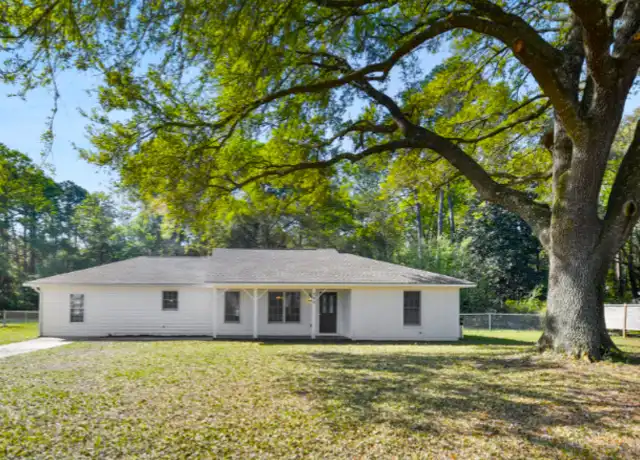 Property at 206 Palmetto St, Saint Marys, GA, 31558, 3 beds, 2 baths, [object Object]