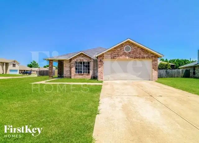 Property at 2800 Chisholm Trl, Corinth, TX, 76210, 3 beds, 2 baths, [object Object]