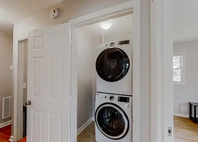 Property at 134 Oak Dr SW, Atlanta, GA, 30354, 1 bed, 1 bath, [object Object]