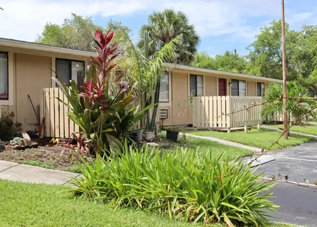 Property at 10015 S Nob Hill Cir Unit 01-10015 Tuscan, Tamarac, FL, 33321, 2 beds, 1 bath, [object Object]