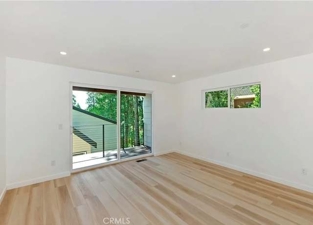 Photo of 441 Oriole Dr Unit 1, Twin Peaks, CA 92391