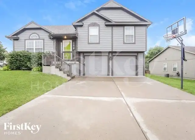 Property at 4323 NE 85th St, Kansas City, MO, 64156, 3 beds, 2.5 baths, [object Object]